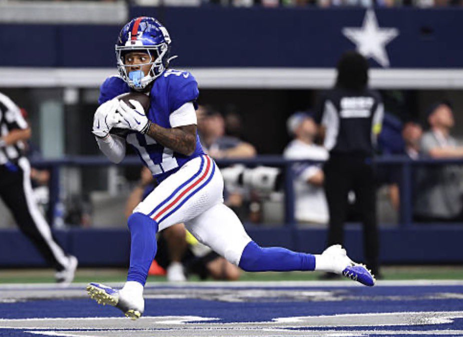 titsss up toppp tweet media