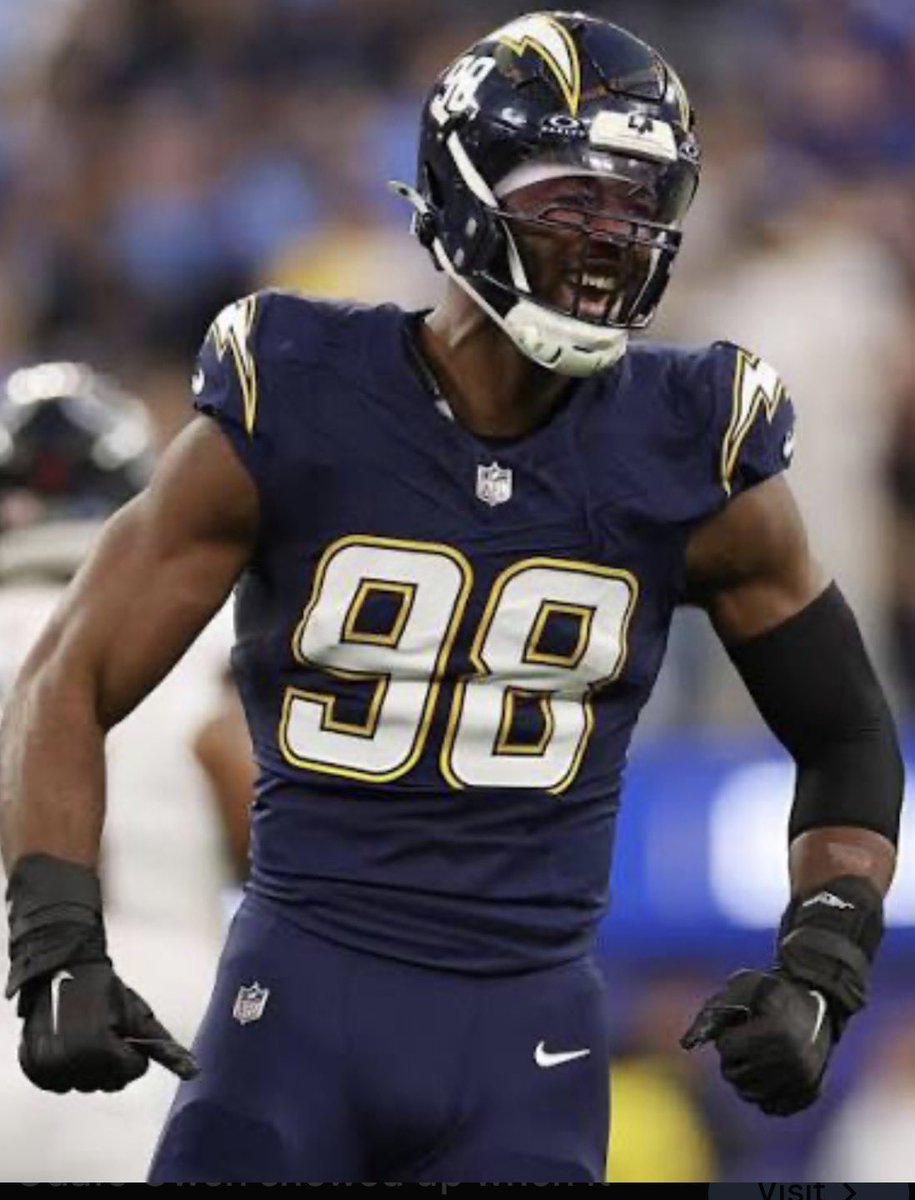 titsss up toppp tweet media