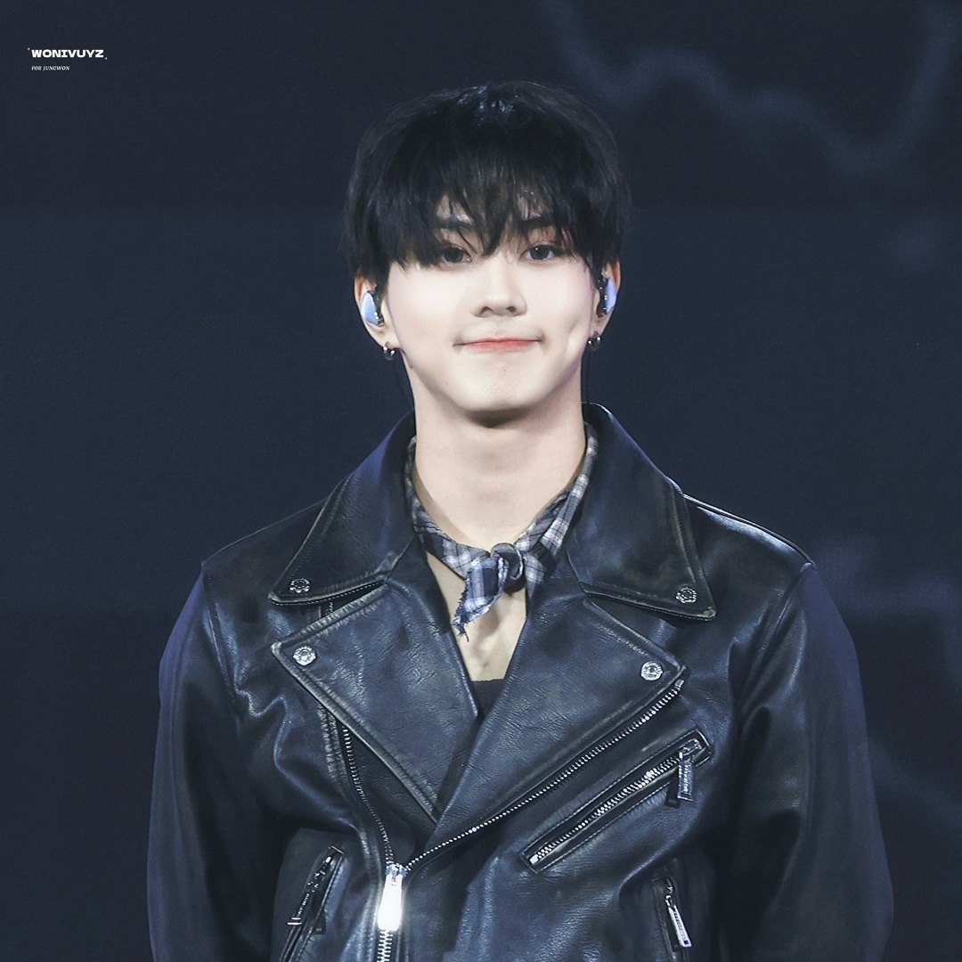 starfess's tweet image. -star

Anak baik ini sekarang ulang tahun guys 🥹🥹 minta doanya untuk dia tetep konsisten jadi idol yang fans-oriented dan keliatan tulus jadi idol. Selain seorang idol, dia juga pribadi yang baik. Belum terlambat untuk kenal anak kucing ini guys 🥹