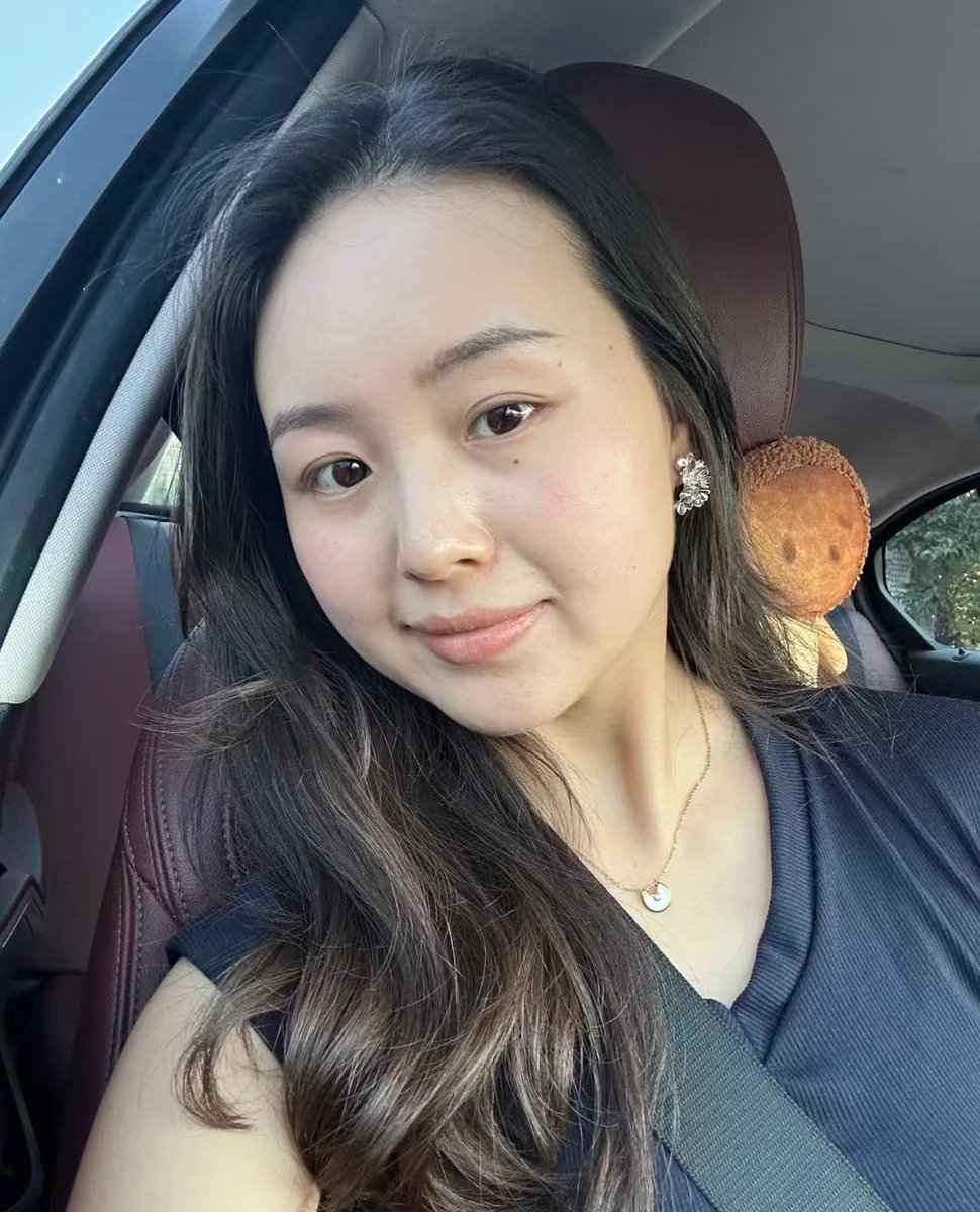 nippyval's tweet photo. Call me older sister！ https://t.co/T2zRf5aIbU