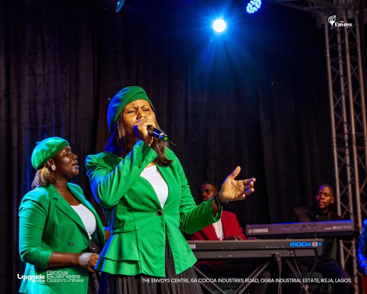 rccgtheenvoys's tweet photo. 🎼Holy are you God, all creation call you lord
🎼Eze, you are worthy of our praise.
🎼 Way maker, miracle worker, light in the darkness
©️ Living Waters Worship
#RCCGTheEnvoys
#WealthcreationService
#UpgradeService
#PDaniel https://t.co/mxSvNUGQGj