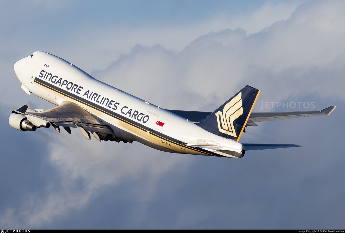 JetPhotos tweet picture
