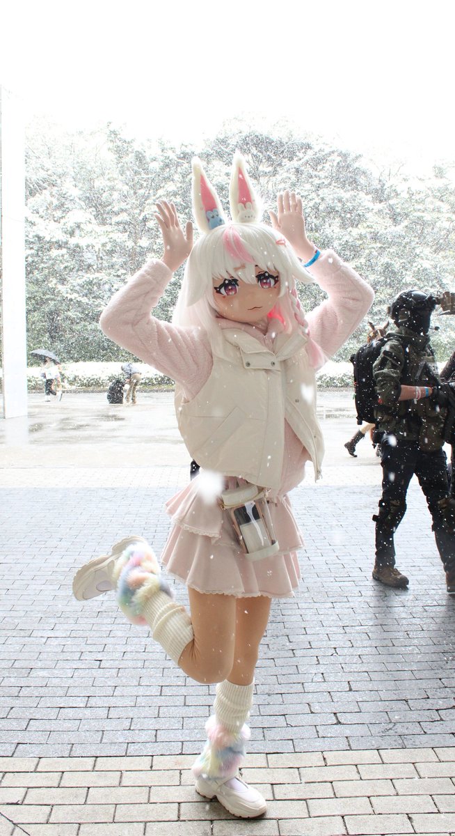 Lukeirin's tweet image. #WF2026W 
De tout les cosplays kigurumis qui étaient là, Leporo (レポロ) était la plus adorable et mignonne de toute ! 🩷❄️

Merci encore pour les photos ! 🥰