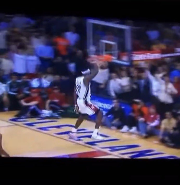 Twin 🧀 tweet media