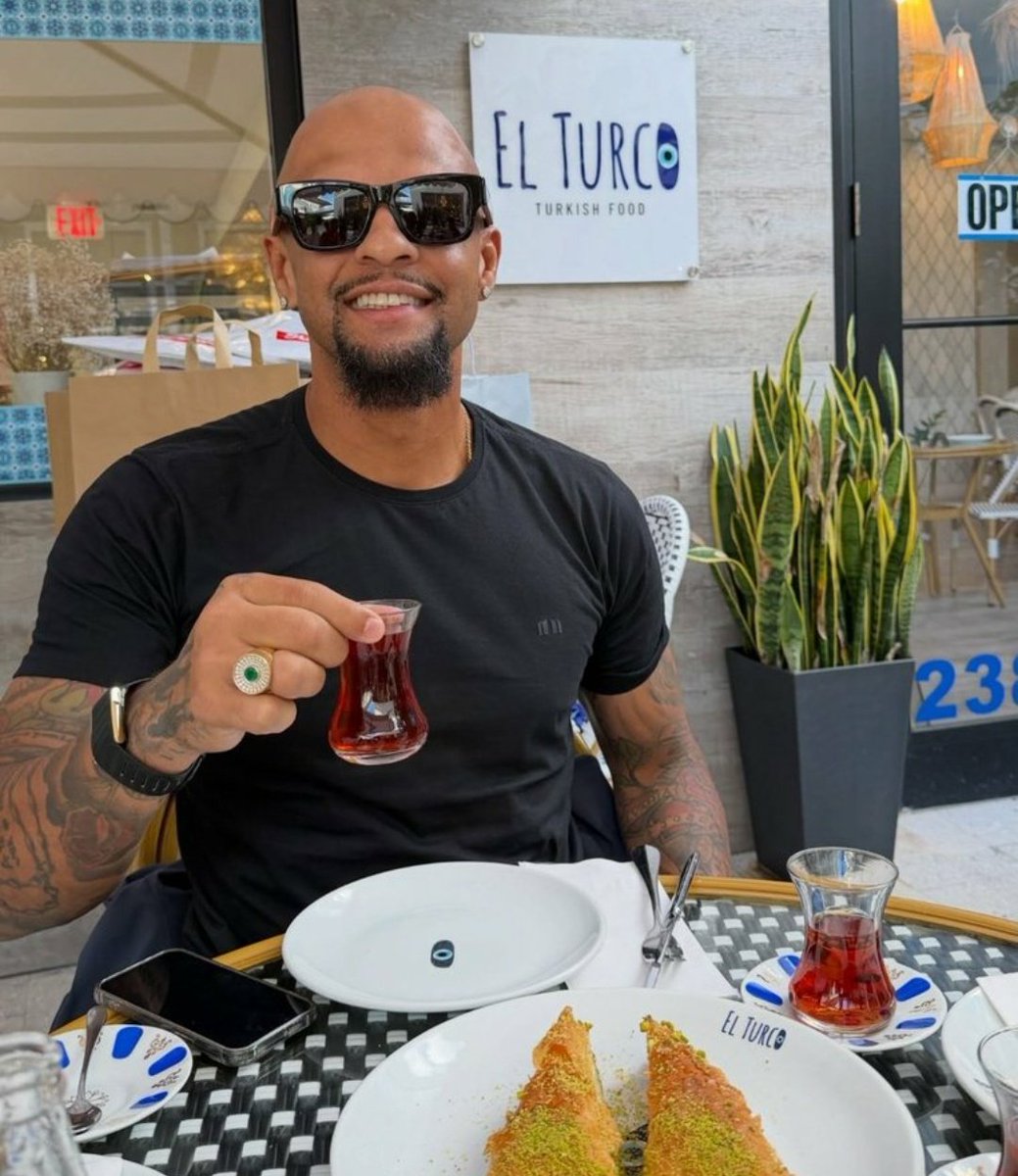 En güzel çay <a href="/CRizesporAS/">Çaykur Rizespor</a> çayı😎

Küme düştüğünüzü de göreceğiz inşallah!