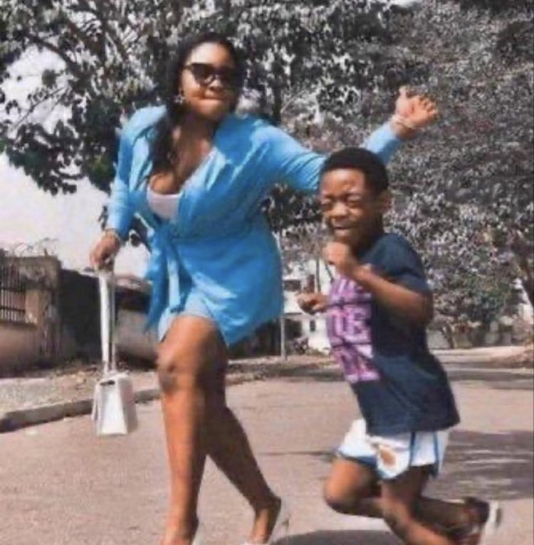 To you  small account 🫵 that am engaging,not that you got special content like that,am only engaging you so you can engage me too.i grow and you grow too. Lets be mature here