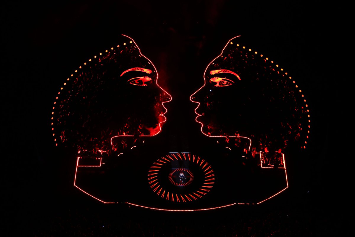 Rolling Stone tweet media