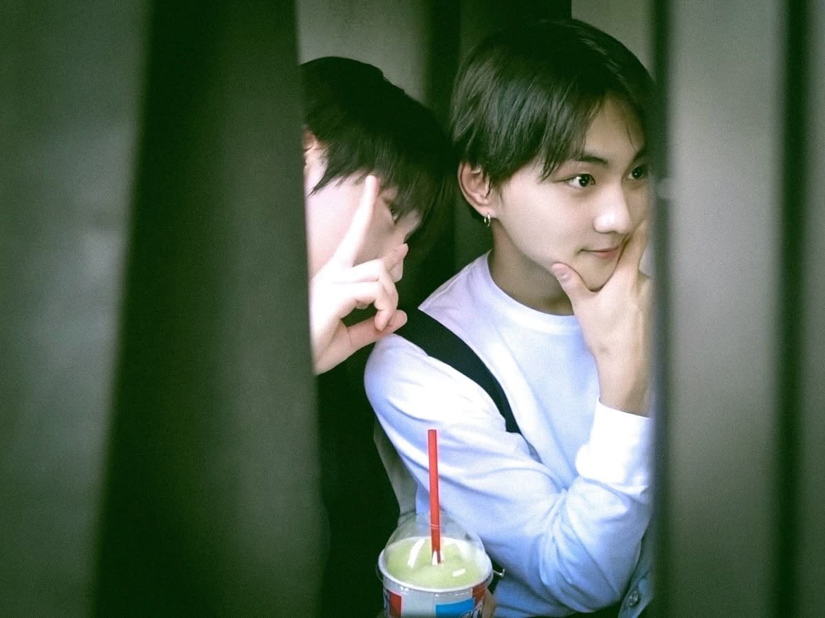 ݁ᛪ༙ tweet media