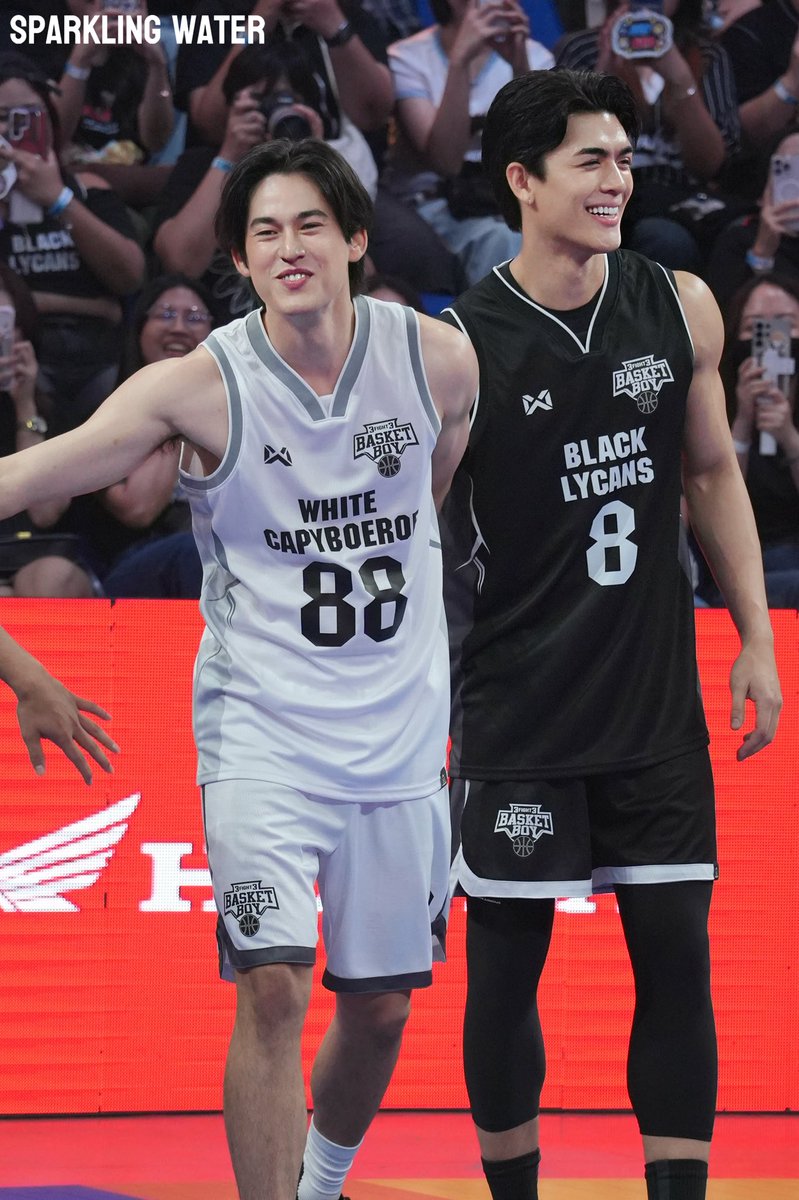 Sparkling Water tweet media