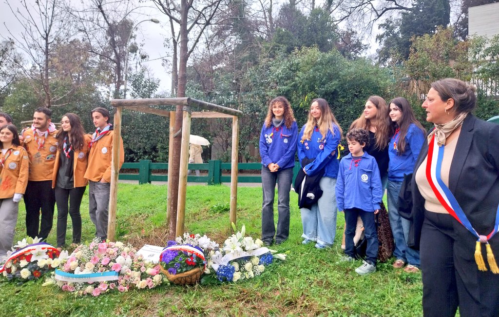 Il y a vingt ans, Ilan Halimi était assassiné parce que juif.
Se souvenir d’Ilan, ce n’est pas rester dans la douleur.
C’est faire une promesse.
La promesse d’être vigilants.
La promesse d’être courageux.

Et tant que nous continuerons à dire "plus jamais ça",
tant que nous