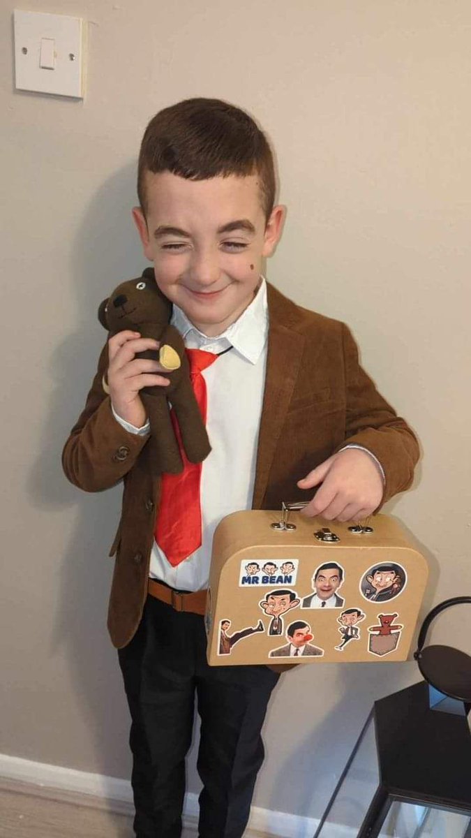The best Mr. Bean costume doesn't exist... 😂😂