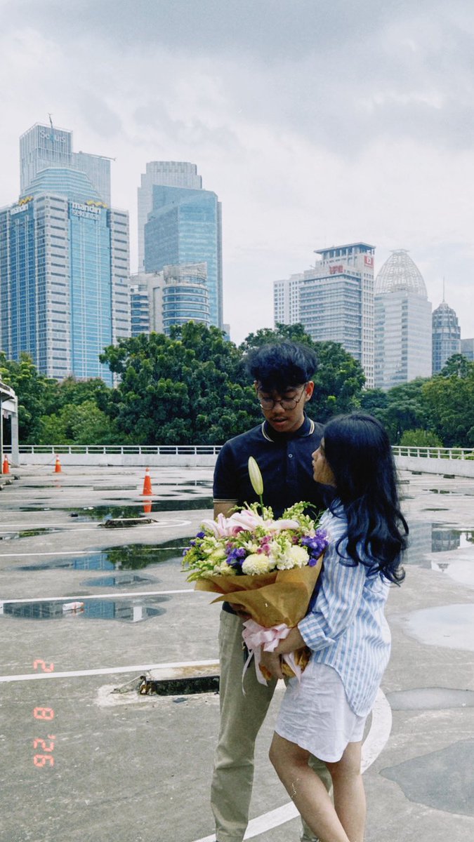 tahun ini genre nya romance yhh