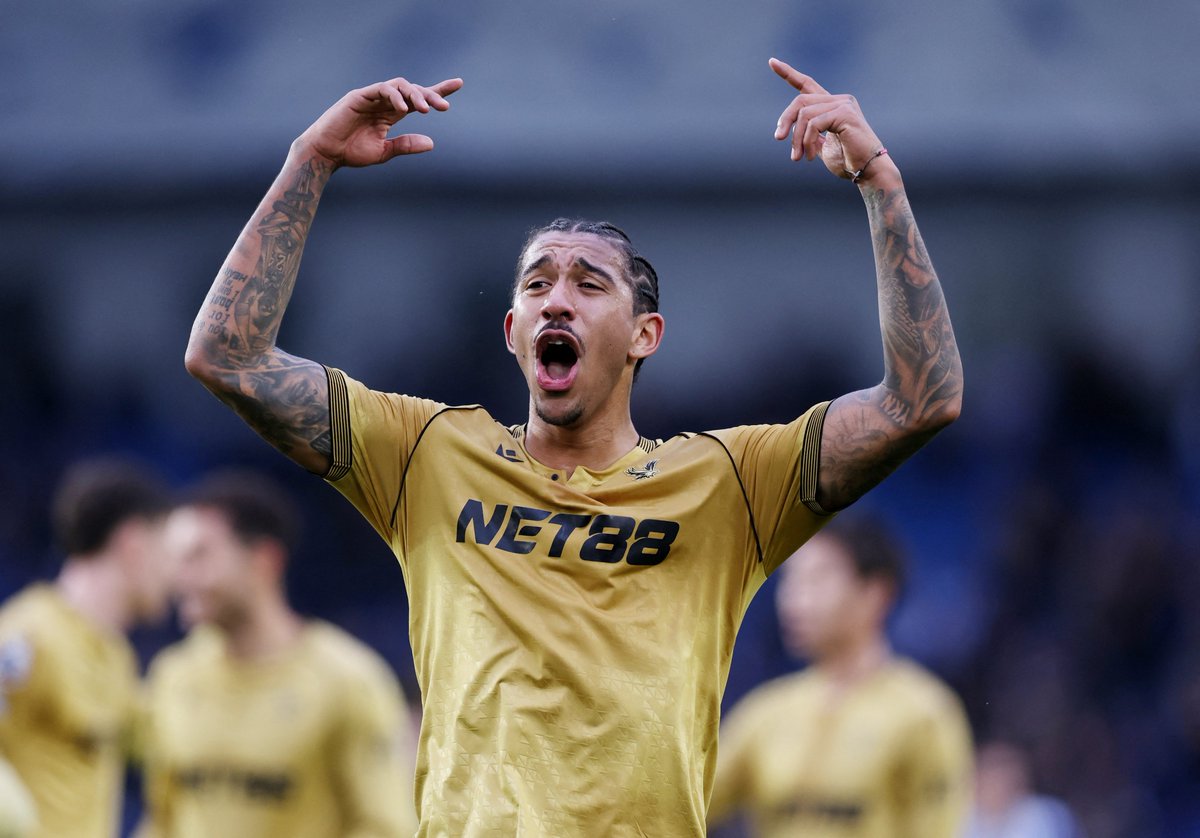 Premier League tweet media