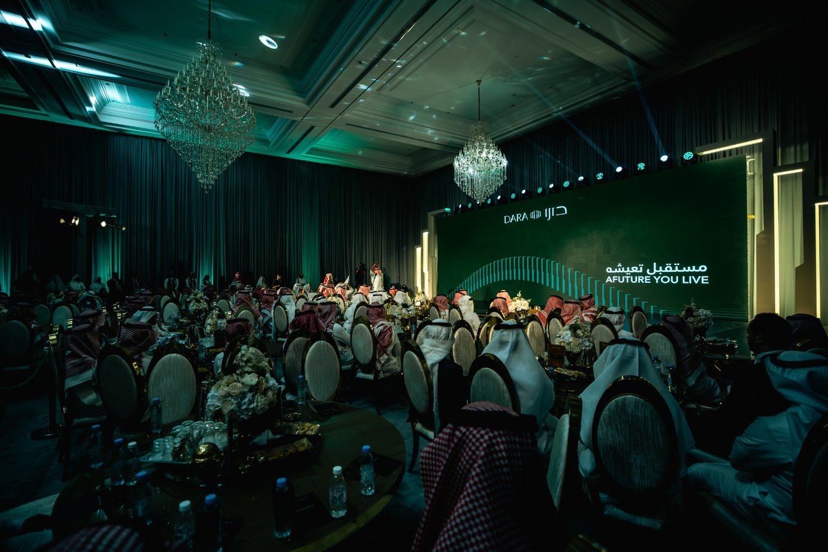 Eng_Anmar's tweet photo. سعدت بدعوة @DaraRealEst لتدشين هويتهم الجديدة ،في ظل زخم قطاع العقار لاحظت ثباتهم في تقديم ما يلبي تطلعات سوقهم وتنميتهم لثقة العملاء باعتبارها عنصر أصيل في ثقافتهم وهويتهم التي بناها المؤسس والرئيس التنفيذي الأستاذ عبدالرحمن المالكي خلال رحلة امتدت لـ 10 أعوام حافلة بالنجاحات https://t.co/YY9lXxAYFy