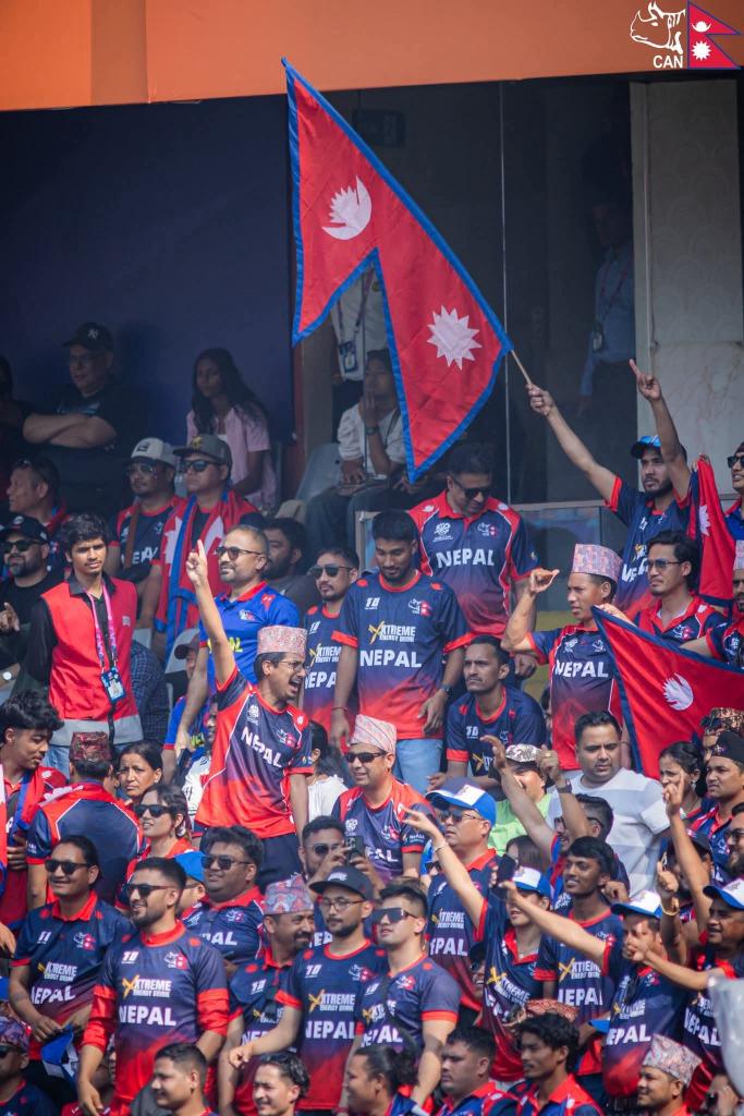 आईसीसी टी-२० विश्वकप क्रिकेटमा इंग्ल्यान्डविरुद्ध नेपालको ऐतिहासिक खेल ! चार रनले खेल हारे पनि नेपाली टाेलीले सबैको मन जितेको छ । हामी सबैलाई बधाई !