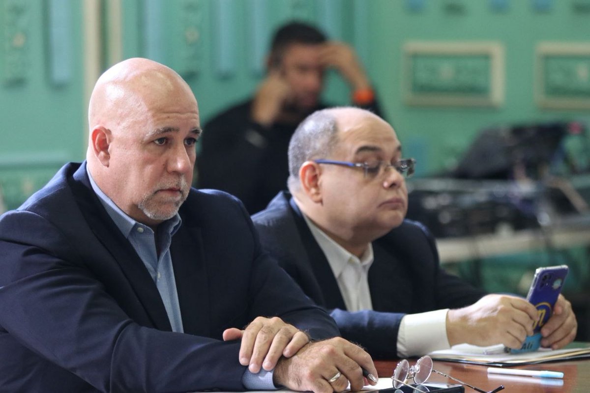 Celebramos los aportes a la Ley de Amnistía para la Convivencia Democrática, así como el respeto que se mantuvo ayer en la reunión con las de ONGs de DDHH <a href="/_Provea/">PROVEA</a> <a href="/ForoPenal/">Foro Penal</a> <a href="/clippve/">Comité por la Libertad de los Presos Políticos.</a> <a href="/AccesoaJusticia/">Acceso a la Justicia</a> <a href="/AccesoaJusticia/">Acceso a la Justicia</a> <a href="/JusticiaOrg/">Justicia Venezolana</a>.
Sus contribuciones serán evaluadas con rigor.