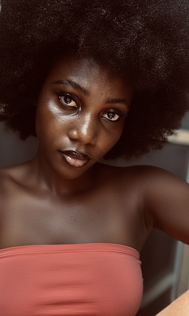 Happy Sunday. Dear GOD, open all doors for anyone saying “Ameen.” 🙏 They said I look like Ifunanya the baddest lawyer… who is she? 😂 Been here for a while and I’ve never heard of her. 𝗜 𝗙𝗢𝗟𝗟𝗢𝗪 𝗕𝗔𝗖𝗞 𝗙𝗔𝗦𝗧.