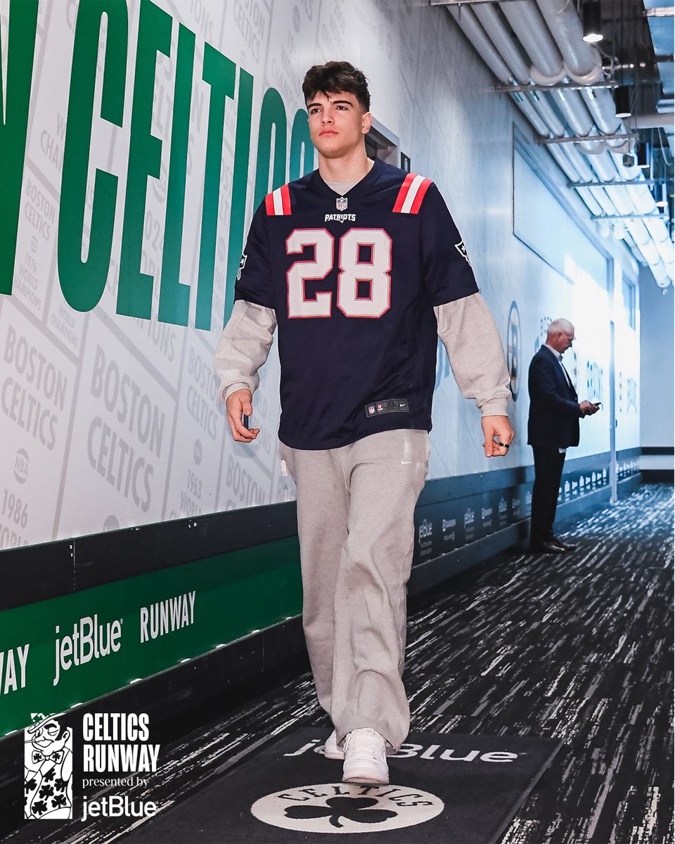 celtics's tweet photo. Hugo knows 🫡 @Patriots 

#JetBlueRunway https://t.co/91LOk8rEf0