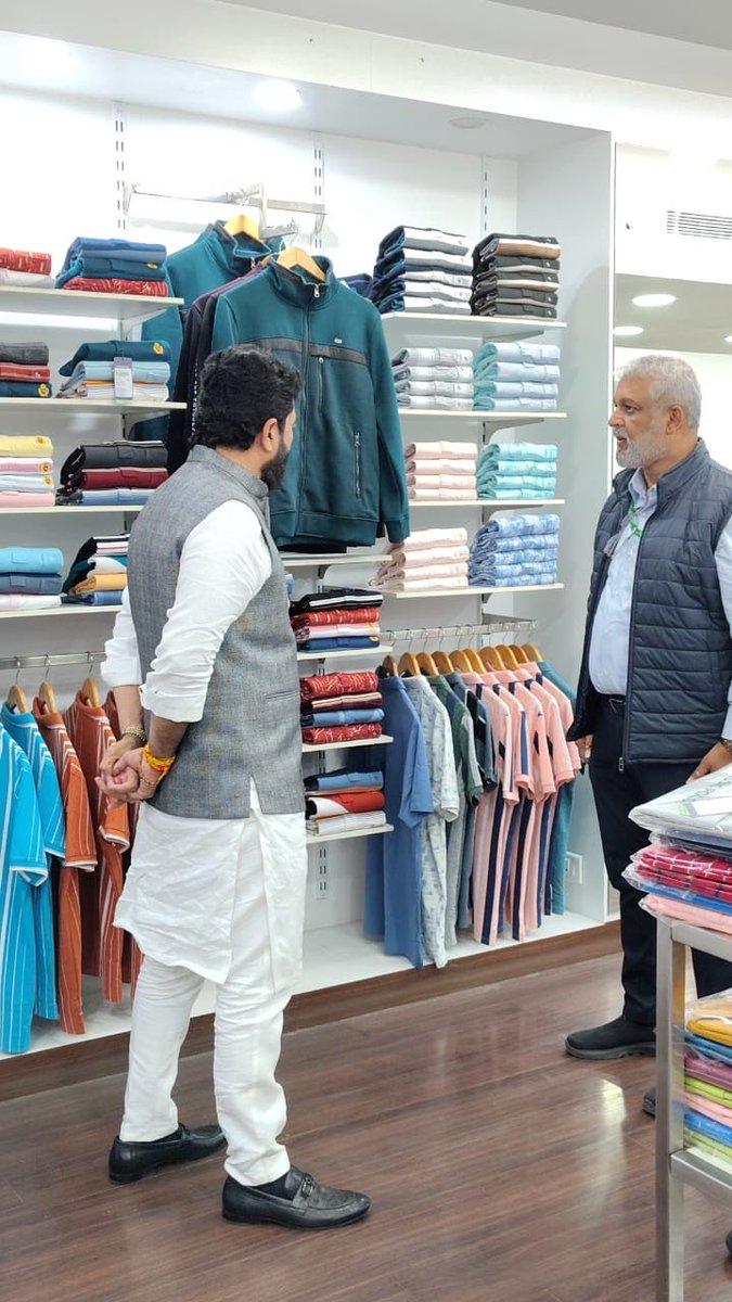 TRSivaram1's tweet photo. @mohol_murlidhar
@classicpolos
Namaste ji..
Pleased to receive you at our stores and happy to share Business eco system of Tirupur and Made in India Brands and Indian retailing - Humbled by your quick grasping of information 🙏💕 🙏
@apmbjp https://t.co/jpozUQtnUv