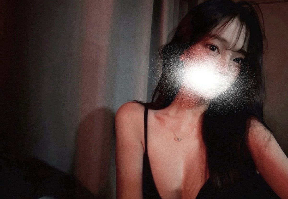 3granola3's tweet photo. 안보고싶엇니 https://t.co/gSxbU8sLKe