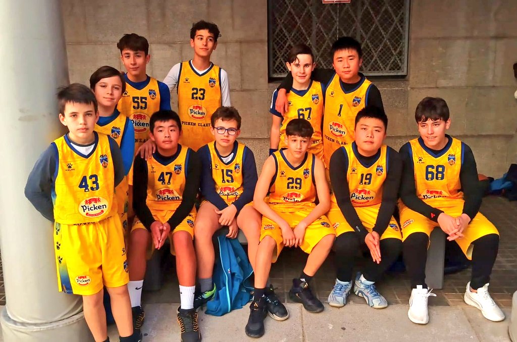 CBClaret's tweet photo. Con el partidazo del infantil Autonómico, finaliza la jornada de los equipos infantiles:
⛹️ A vs Tau Castelló 👍
⛹️ Amarillo vs Esc. pias 👍
⛹️ Ferriemoción Azul vs Burjassot 👎
⛹️ Verde (aplazado)
⛹️ Blanco vs Calasanz 👎
#orgulloAmarillo #minibasquet https://t.co/E6J2KQ5o8X