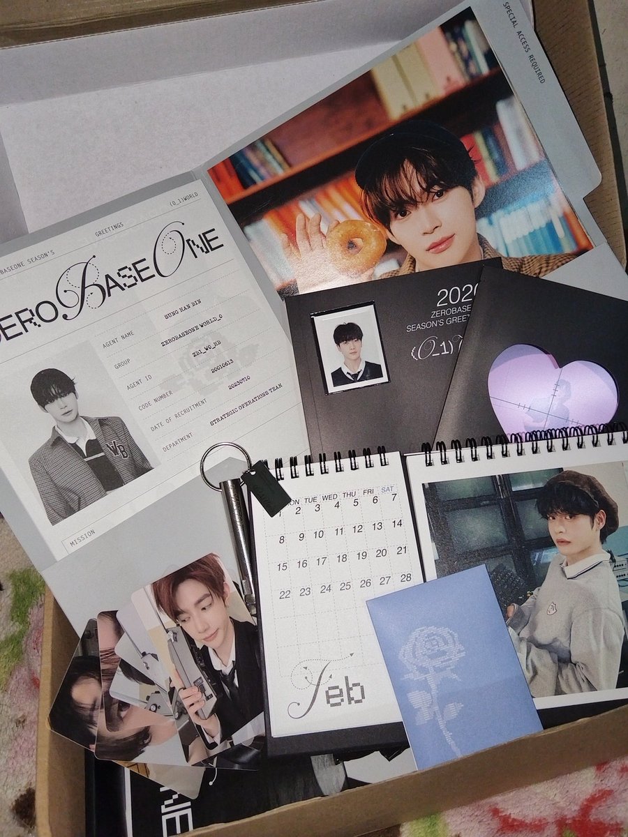 ZB1 2026 SEASON'S GREETINGS 💌

got this for a steal price!! 
thank you so much po <a href="/Gunwook4U/">c 🧚🏻‍♂️</a>  ✨