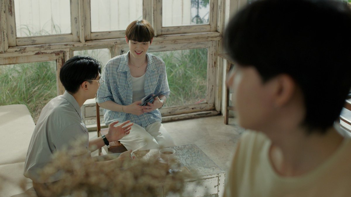 ว๊ายเค้าไม่ชวนมาร้าน ต้องมาแอบดู

Love Alert EP7
#LoveAlertEP7