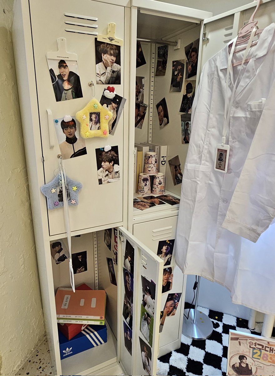 INFI_27's tweet photo. 귀엽고 깜찍한 남우현 연구원의 생일카페 넘 조아따💙
#퇴근못하는_연구소
#WH_BDAY2026 
#남우현 #NAMWOOHYUN https://t.co/vNWIOtgtBx