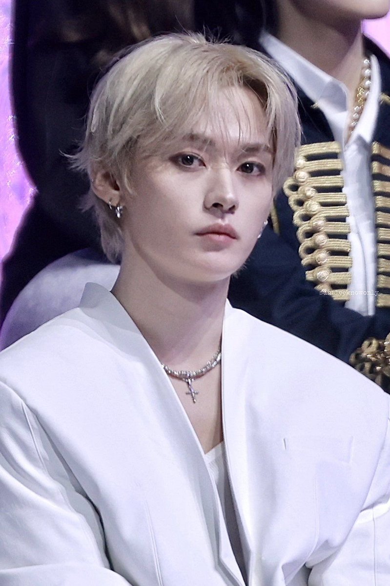 leeknow1sm's tweet image. 