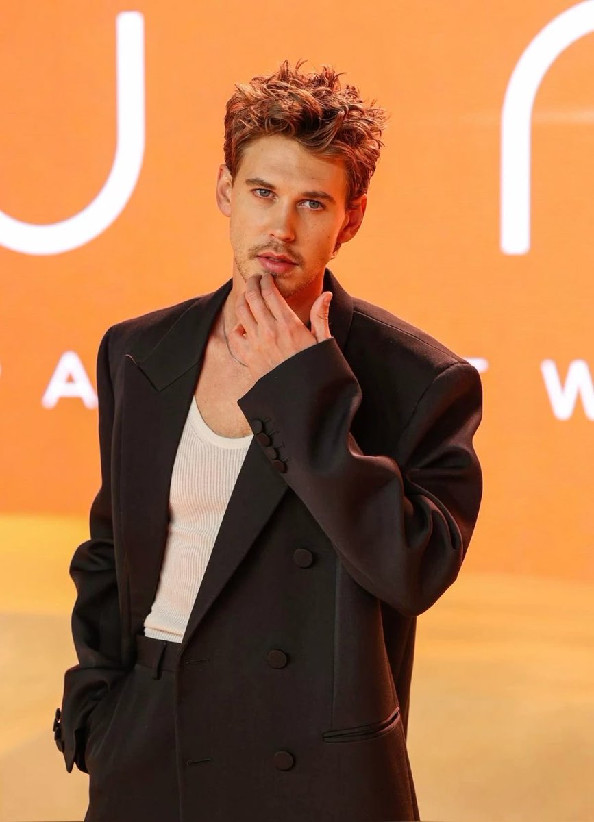 𝑀𝙖𝙭𝙚𝙣𝙘𝙚 H͟Ü͟L͟L͟E͟R tweet media