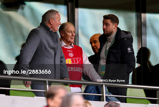 Pellador geansai over formal shirt. 🫡 

Protect Brian at all costs!