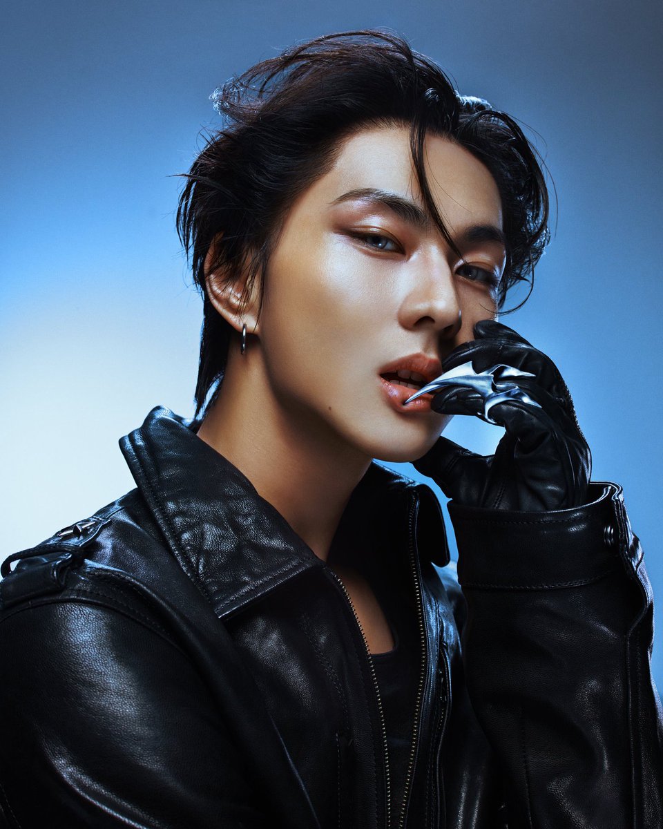 EN_onSpotify's tweet photo. HAPPIEST BIRTHDAY TO THE ABSOLUTE BEST LEADER, JUNGWON!! 🎉🎂💝

Wonie - from your immense talent, with your unique & beautiful voice and amazing dance - to all the genuine love & care you give to your members - & the great leadership you show every single day - we are SO SO proud of you and LOVE U SO MUCH!!💞

We hope you have the LOVELIEST Birthday, with your ENHYPEN brothers!!🎊🩵✨

DEAREST SEASON OF JUNGWON
#23WONdrousSeasons
#HAPPY_JUNGWON_DAY #사랑이란_꽃말처럼_정원을_가득채워 #JUNGWON #엔하이픈_정원