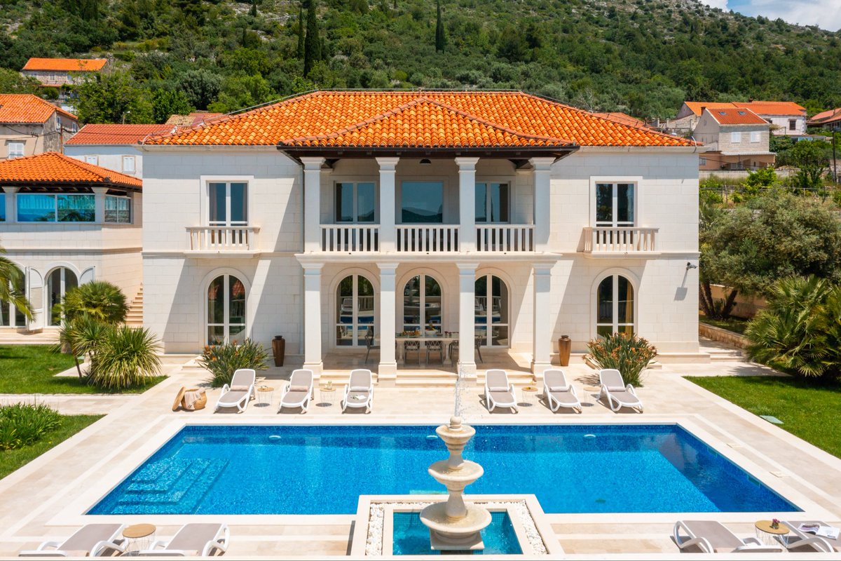 BozoKnez's tweet photo. This week we put an exceptional property on the market. https://t.co/2DEuJE27vg