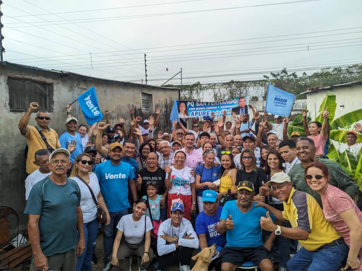 Jufraga12's tweet photo. #Apure se levanta con una fuerza cívica importante.

Demostrando su infinito deseo de conquistar las libertades plenas.

Con los liderazgos auténticos, la libertad no será una quimera.

Apure y Venezuela libres!!

@MariaCorinaYA @NahirMota @Manolocrespo12 https://t.co/MYygUUGhqD
