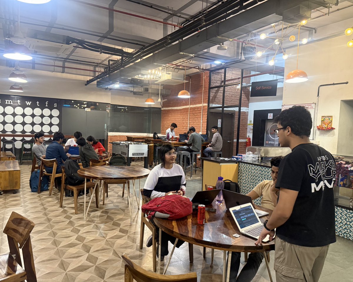 v0 prompt to production successfully done and dusted in AAMCHI MUMBAI 

what a way to show builder dedication in valentines week 

- builders got free v0 credits
- shipped products that solve GTM, marketing, design and engineering 
- demoed their products IRL 
- submitted to the