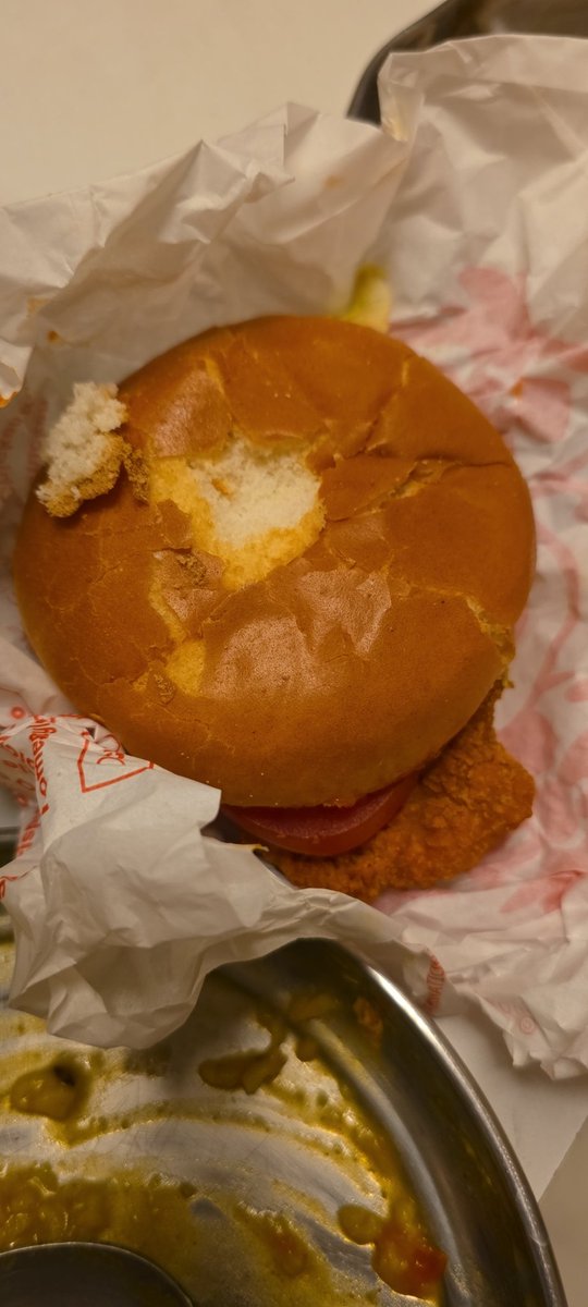 IamShimonn's tweet image. Disgraceful service @SwiggyCares @toing_in! 🤢 Every burger from Wendy’s Ravet (Order: 229531874003953) stinks and is inedible. Support is ghosting my calls/chats. @harshamjty
​@Swiggy, take responsibility and fix this immediately! @WendysIndia
​#Toing #Swiggy #FoodSafety