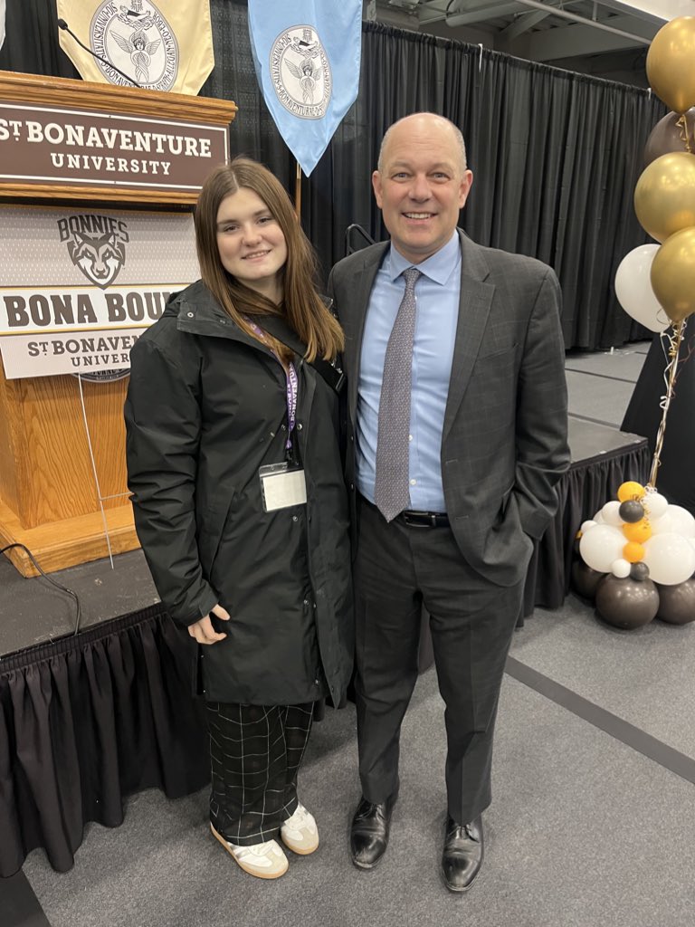 Fordsoftball26's tweet photo. Yesterday I was recognized at Saint Bonaventure’s Scholar Day for students being presented with an academic scholarship. I am a recipient of the Presidential Scholarship. Met so many welcoming faces, including the president and dean. Can’t wait to be part of this family! https://t.co/mP6SaNF0xC