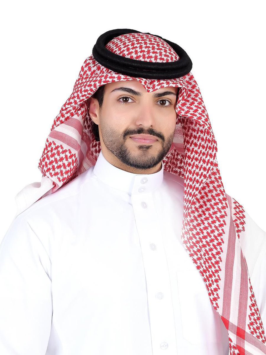 anathiabi's tweet photo. تهنئة للأخ الغالي | نايف بن زويد أبوسته بمناسبة حصول إبنه عبدالمحسن على درجة الماجستير في الإدارة الإستراتيجية الف مبروك 🌹 https://t.co/WnKwKdRthF