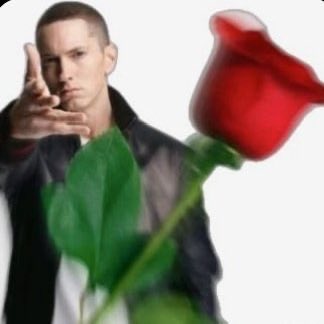 Decided to crack out the bronze paint as the sharpie I use goes Matt after a while.

(2nd pic’s Rita without &amp; Dante with as comparison)