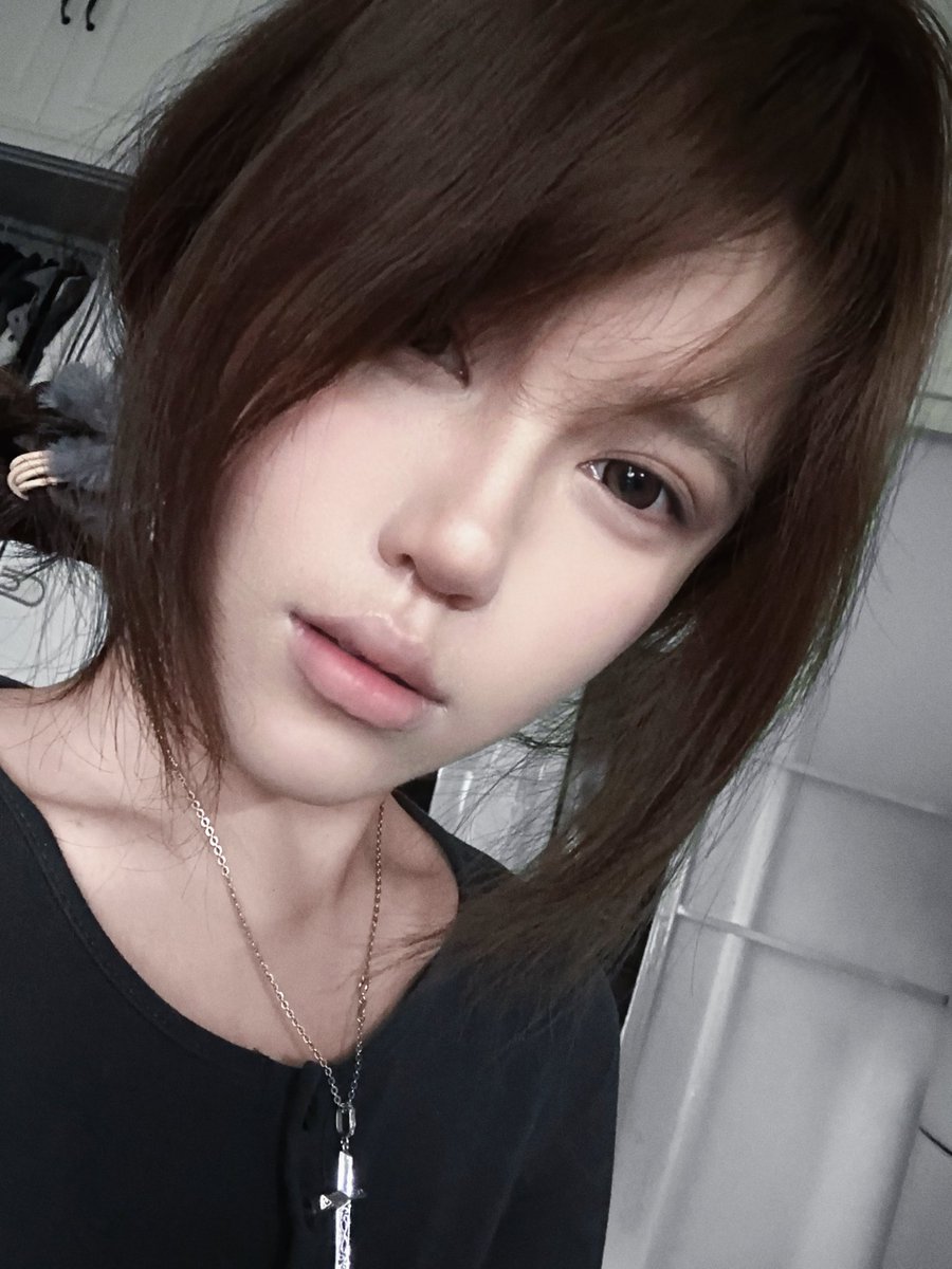 爱比项圈紧 tweet media