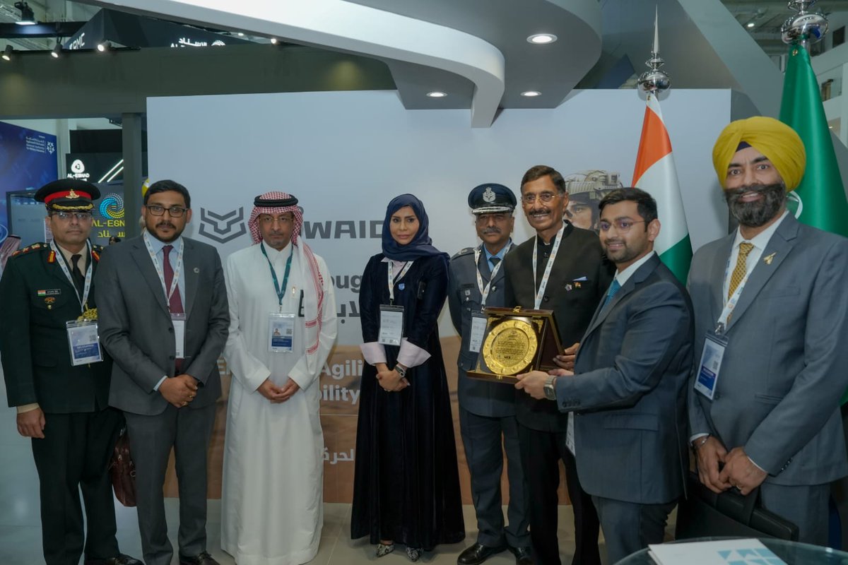 SethSanjayMP's tweet photo. Visited Indian 🇮🇳 defence industry stalls at the World Defense Show #WDS2026.
Interacted with leading Indian companies and reviewed their efforts to boost defence exports, expand global market access and strengthen India’s position as a reliable defence manufacturing partner.
Under PM Shri Narendra Modi ji’s leadership, India’s journey towards an Aatmanirbhar and globally competitive defence ecosystem is gaining new momentum.” @narendramodi
@rajnathsingh
@WDS_KSA
@SpokespersonMoD @DefProdnIndia @MEAIndia @PMOIndia