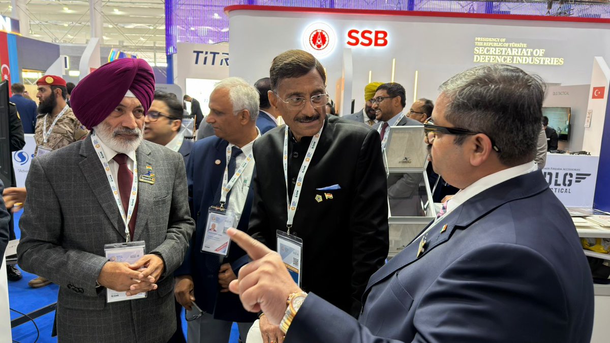 SethSanjayMP's tweet photo. Visited Indian 🇮🇳 defence industry stalls at the World Defense Show #WDS2026.
Interacted with leading Indian companies and reviewed their efforts to boost defence exports, expand global market access and strengthen India’s position as a reliable defence manufacturing partner.
Under PM Shri Narendra Modi ji’s leadership, India’s journey towards an Aatmanirbhar and globally competitive defence ecosystem is gaining new momentum.” @narendramodi
@rajnathsingh
@WDS_KSA
@SpokespersonMoD @DefProdnIndia @MEAIndia @PMOIndia