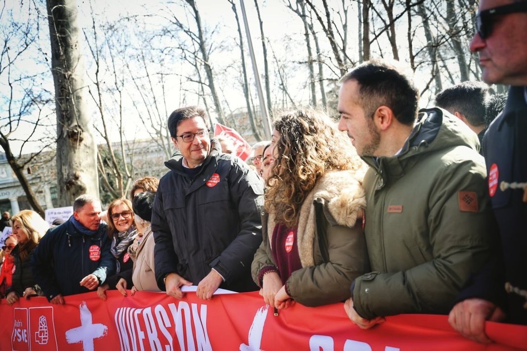 Carlos Moreno Vinués 🇪🇸🌹 tweet media