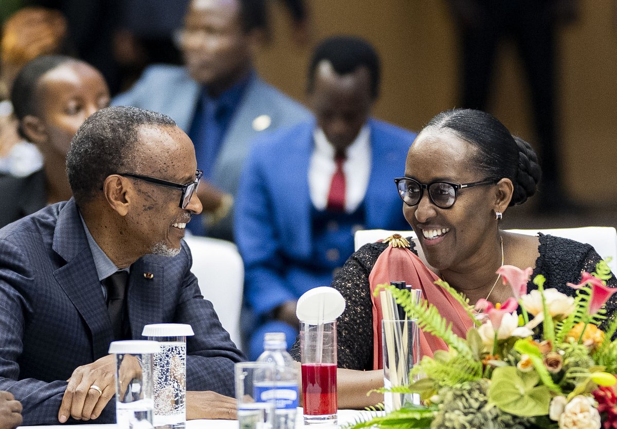 MAbdallaziz's tweet photo. Ladies and gentlemen,

Rwanda’s First Couple. https://t.co/cjbd5YZZWj