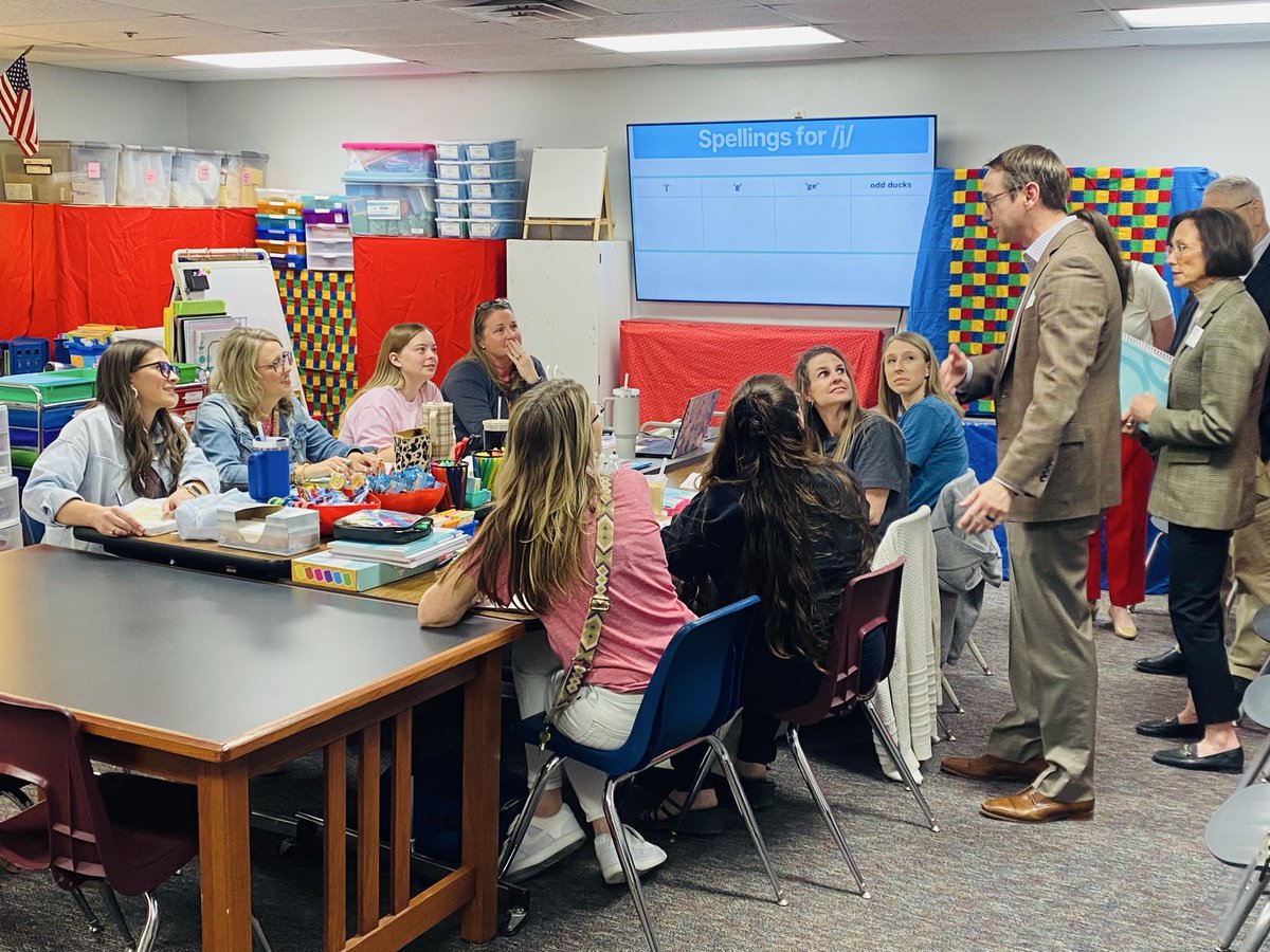 Nicole Poenitzsch tweet media