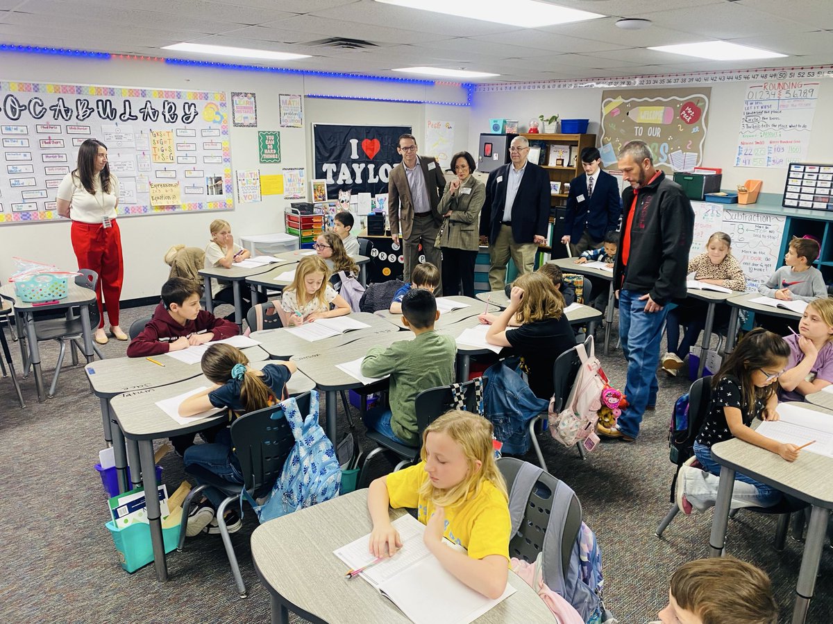 Nicole Poenitzsch tweet media