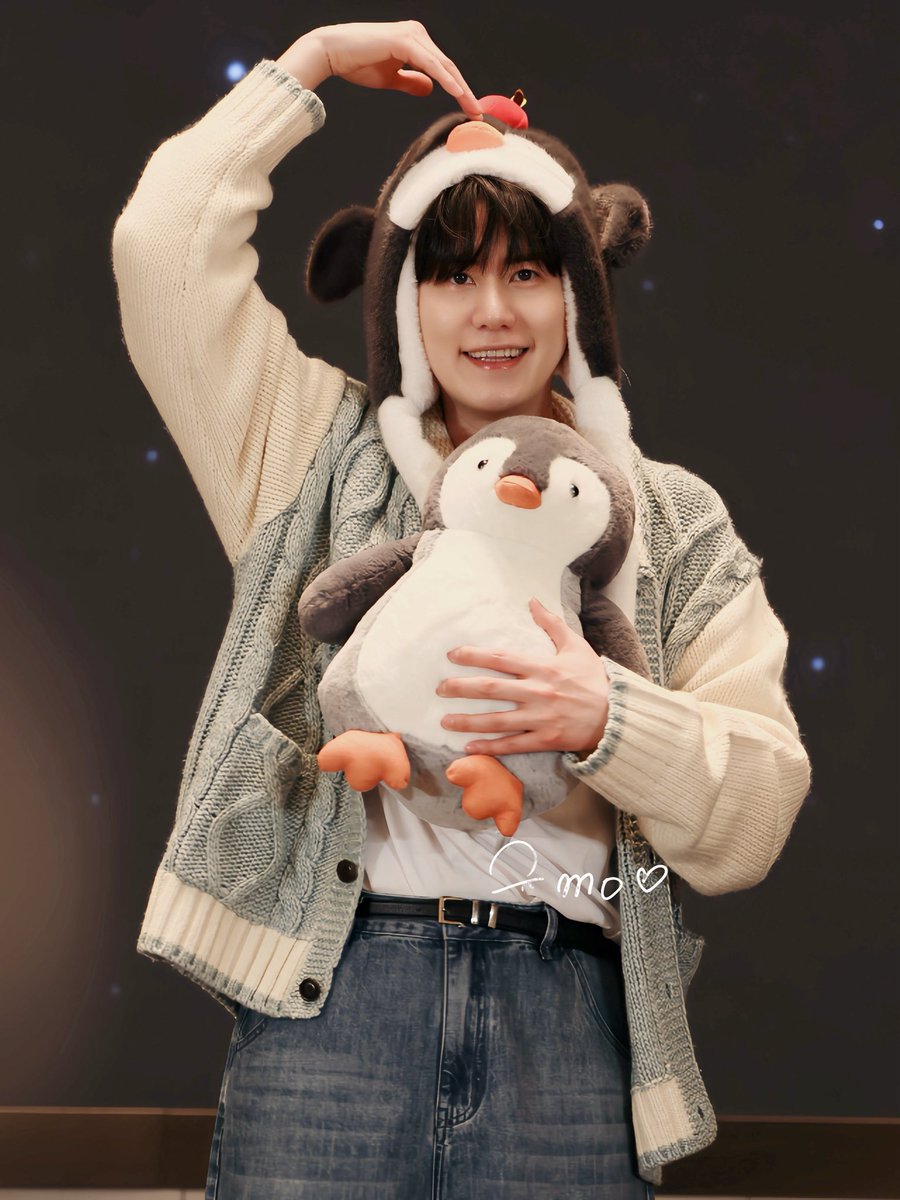 260208 廣州簽售

🤎🐧🤎

<a href="/GaemGyu/">ChoKyuHyun</a> 
#규현 #kyuhyun