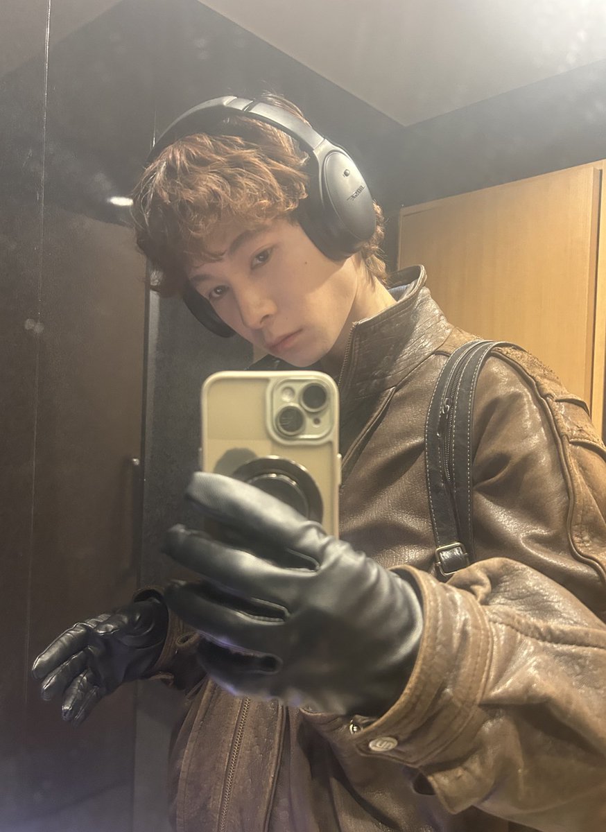 Cp8Bm's tweet photo. 大阪は雪ちょっと積もったよ https://t.co/GI5BTtE7uR