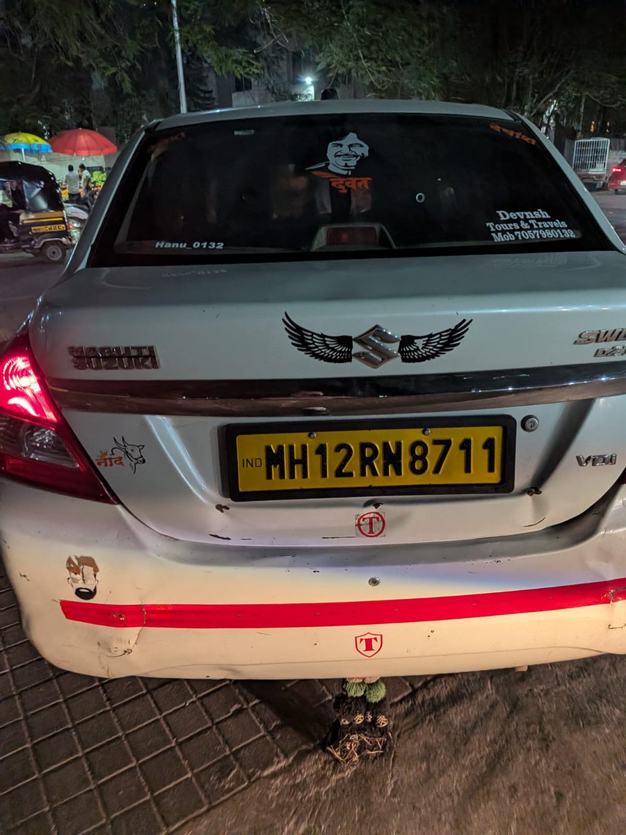 ConnectVinayP's tweet photo. @PuneCityPolice @bhash @Olacabs @PuneCityTraffic  Booked Ola from airport.Driver made me meet elsewhere citing strike. At destination,he demanded ₹261 extra,called himself a “big sanki,”refused to let me exit and when I tried he drove rashly.Fearing Life I paid him extra. 1/2 https://t.co/6YlpwHsZGf