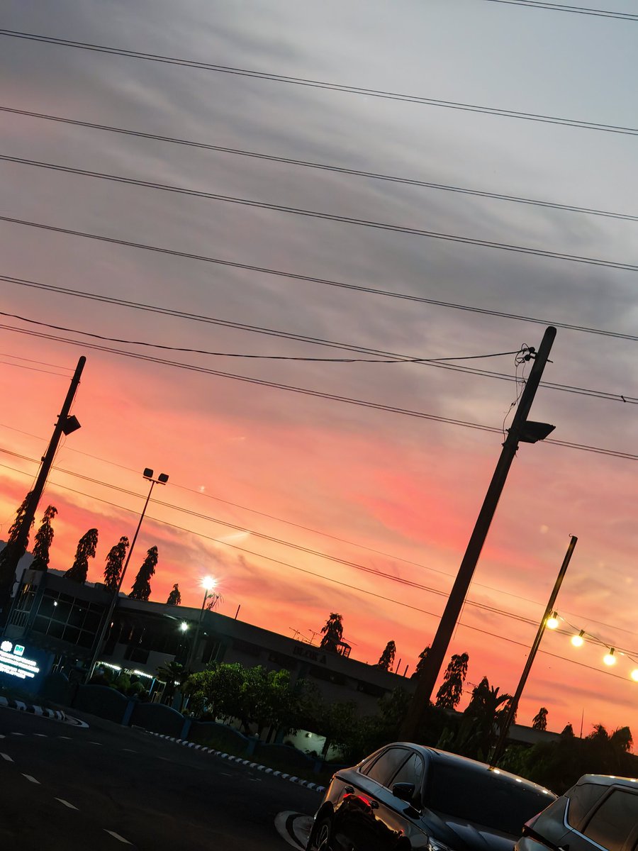 低音炮烏鴉 tweet media